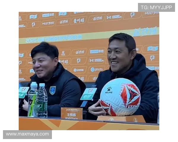 金大仪调侃安屹斐：买你来做核心